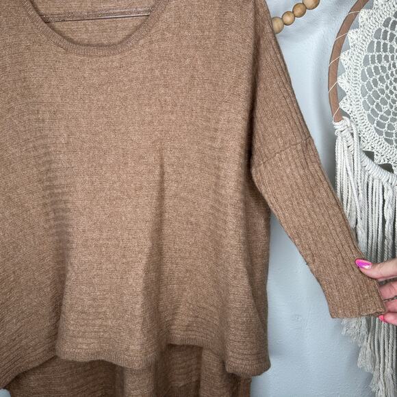 Subtle Luxury Tan Hi Lo Cashmere Sweater - Picture 3 of 5